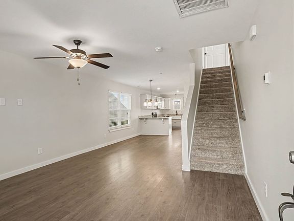 2nd image of 202 Emmett Dr