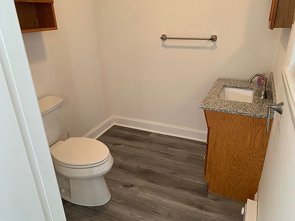 4th image of 519 Muhlenberg St