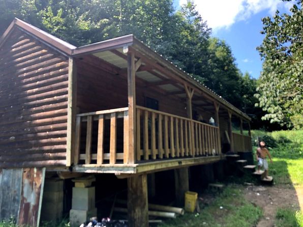 590 Whick Lick Branch Rd