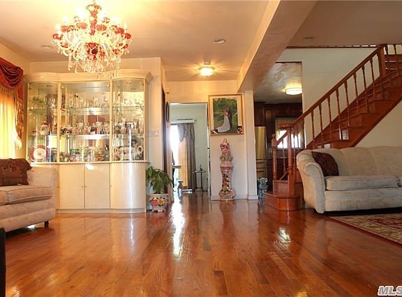 5th image of 8152 247th St