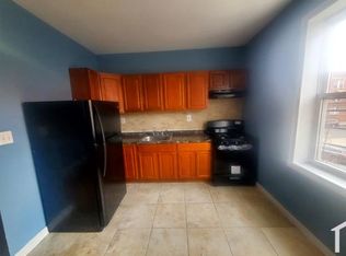 322 Osborne Ter #2L, Newark, NJ 07112