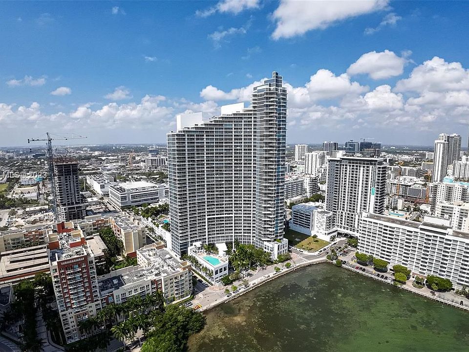 1st image of 2020 N Bayshore Dr APT 4202