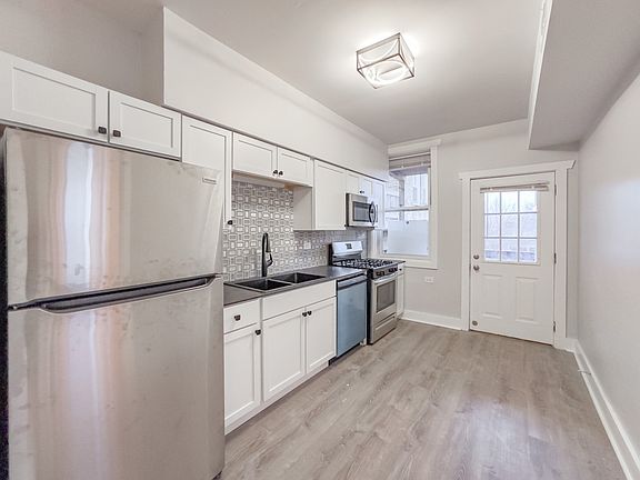 2nd image of 4450 N Western Ave #4