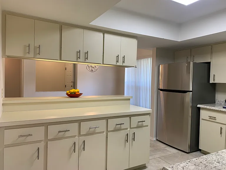 2193 Cork Oak St E — Photo 11