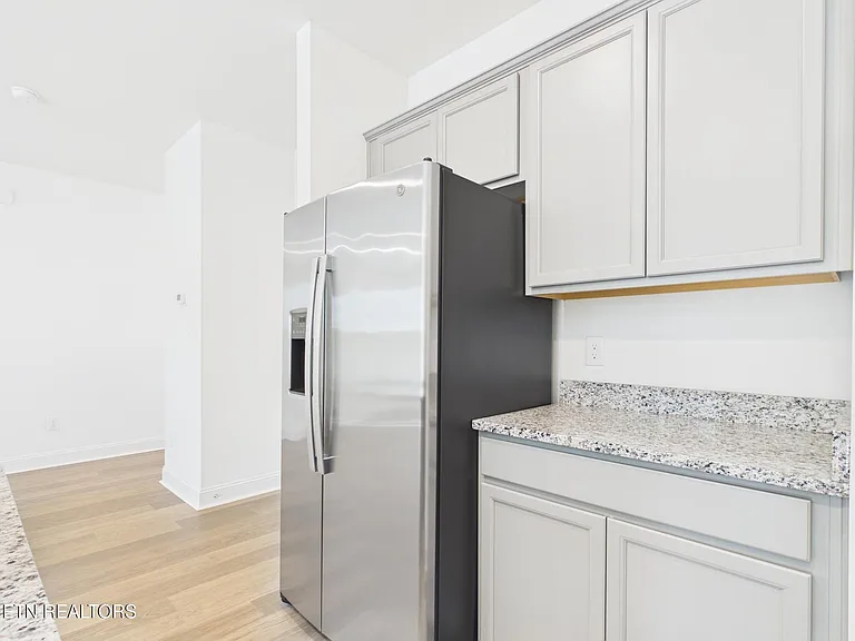 1729 Lateglow Way — Photo 14