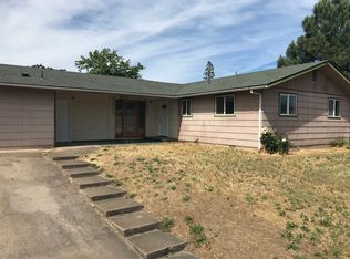 609 Kings Ct, Central Pt, OR
