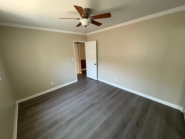 4452 Louisiana St #8 — Photo 8