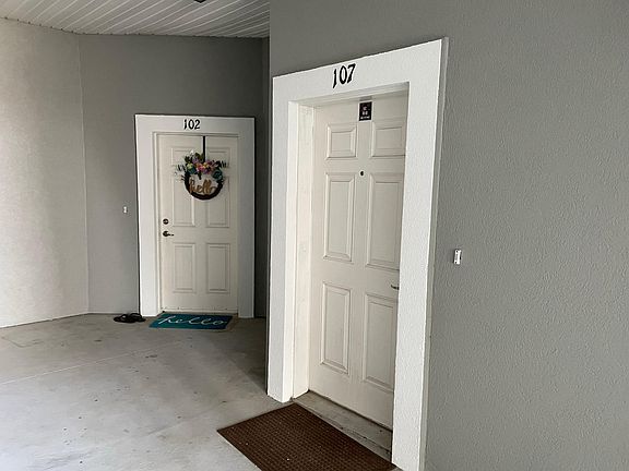 2nd image of 7035 Deer Lodge Cir Unit 107