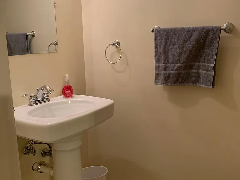 301 Backridge Ct — Photo 12