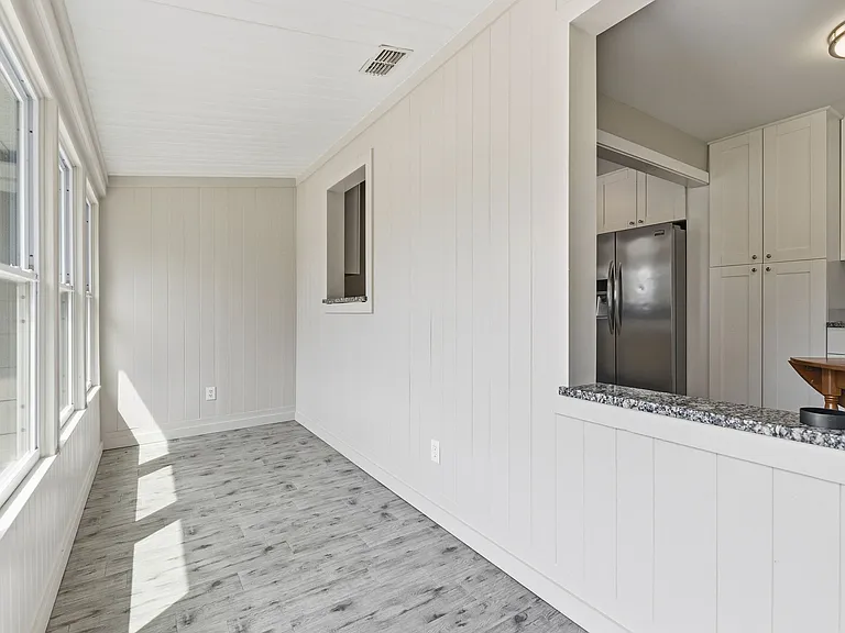 1307 Saint Andrews Dr — Photo 7