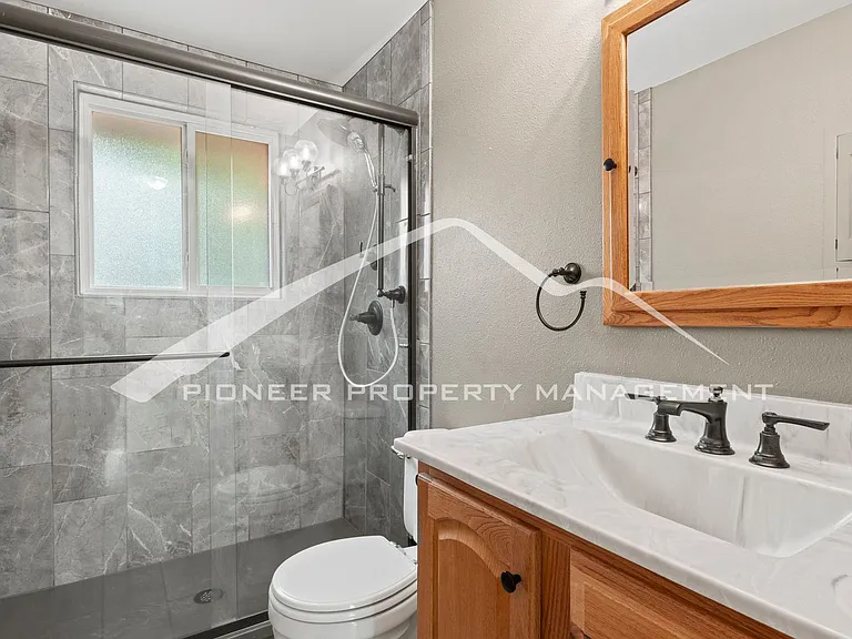 1024 Pike Dr — Photo 12