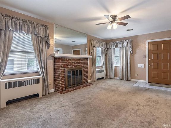 3rd image of 1135 Oakdale Ave