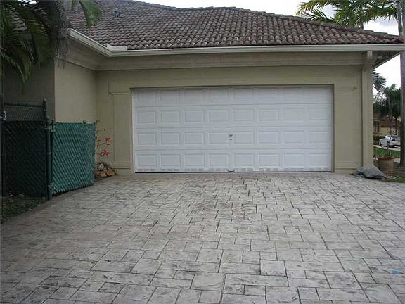 3rd image of 8420 SW 167th Ter