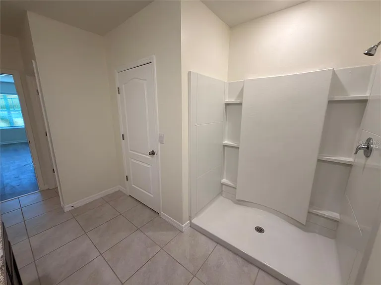 308 Sofia Ln — Photo 19