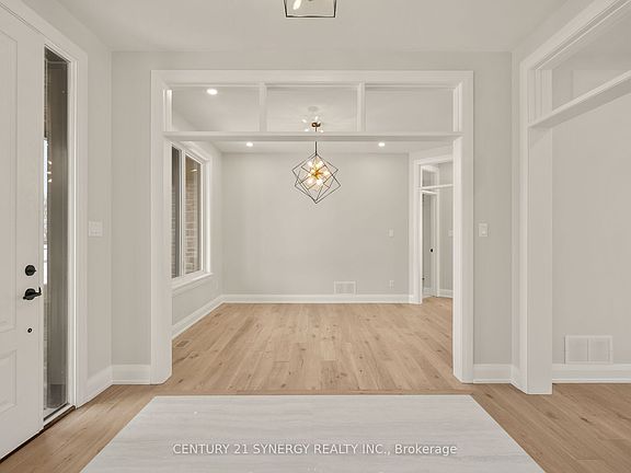 3rd image of 269 Cabrelle Pl
