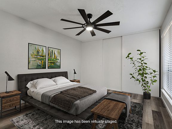 3rd image of 3121 Park Ln APT 1120
