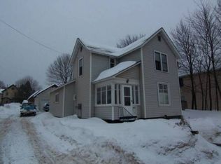 912 N 3rd St, Ishpeming, MI 49849
