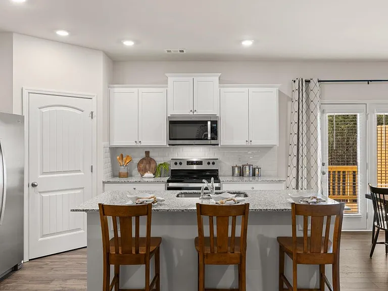 487 Stoneybrook Dr — Photo 11