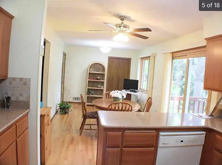 9983 Balmoral Ln — Photo 8