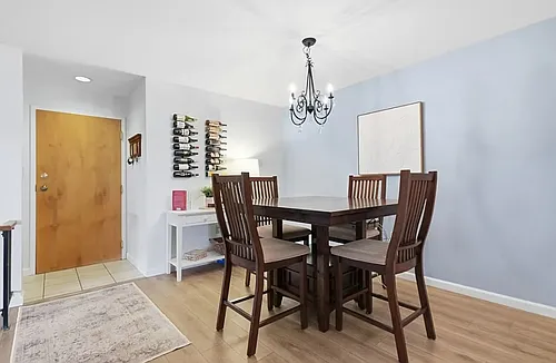 49 Hampton Pl #14C Photo 1