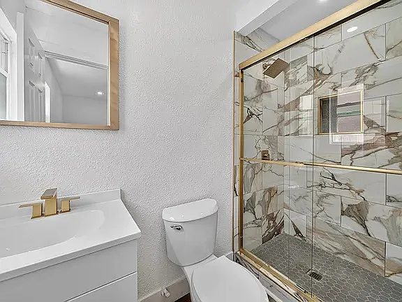2503 Lynn Dr — Photo 11