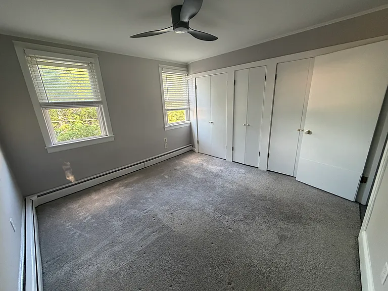 136 N Green St — Photo 10
