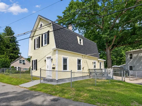 55 Grant St, Dracut, MA 01826