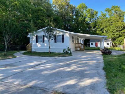 1070 French Quarter Creek Rd, Huger, SC, 29450