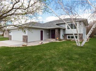 1974 Houston Dr, Bismarck, ND 58504