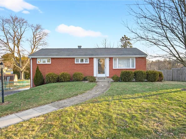 505 Bloomfield Dr, Greensburg, PA 15601