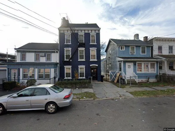 27 Carter St APT 3, Newburgh, NY 12550