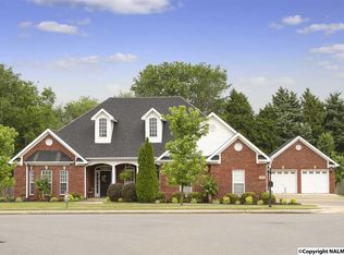 109 Dogwood Ridge Dr, New Market, AL 35761