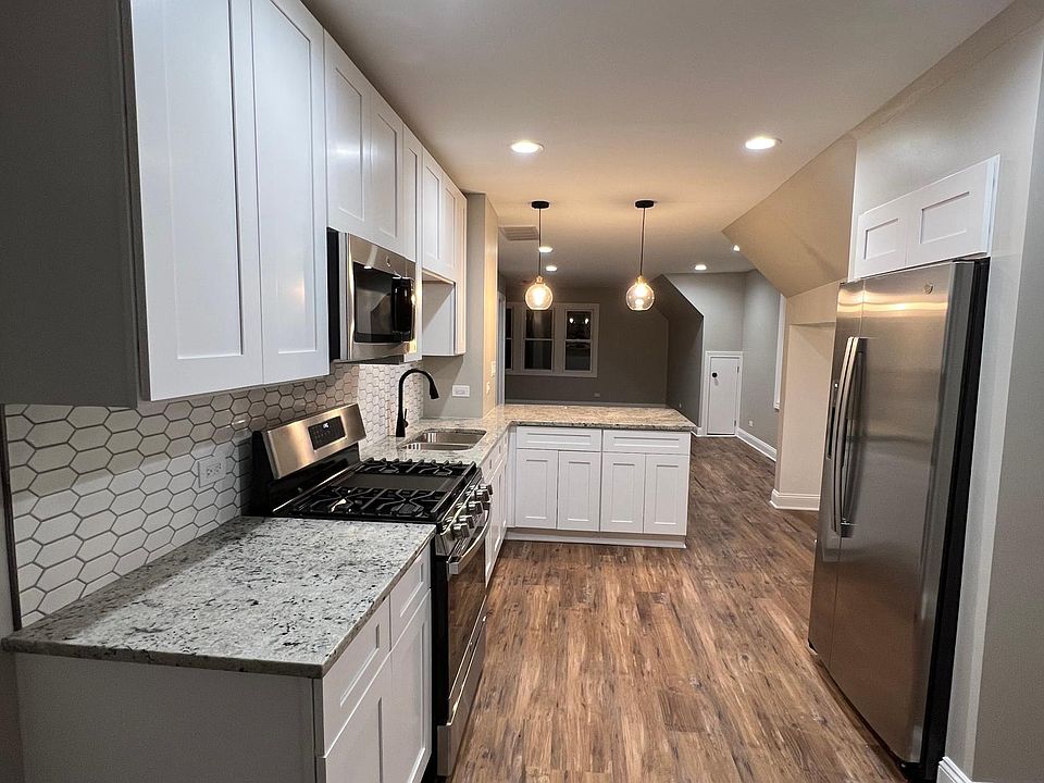 1st image of 4108 N Lawndale Ave #2