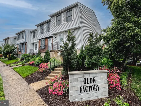 2810 S Meade St, Arlington, VA 22206