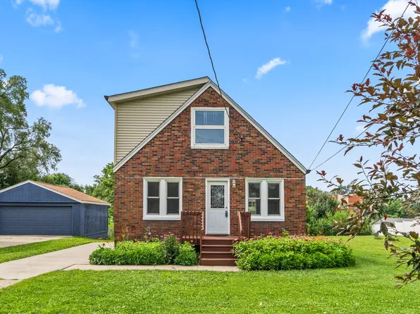 6412 Washington Ave, Windsor Heights, IA 50324