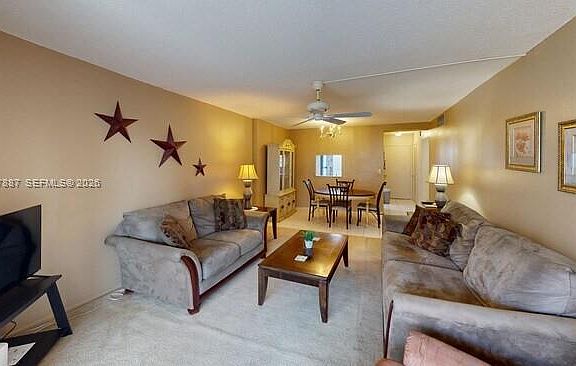 3rd image of 619 NE 14th Ave APT 303