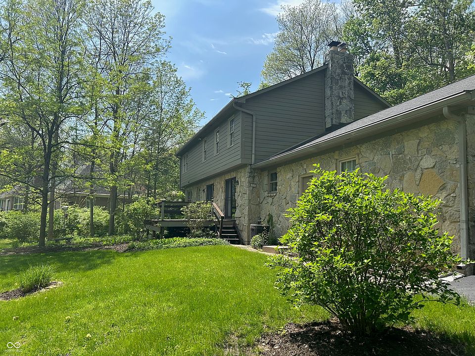 2nd image of 11075 Winding Brook Ln