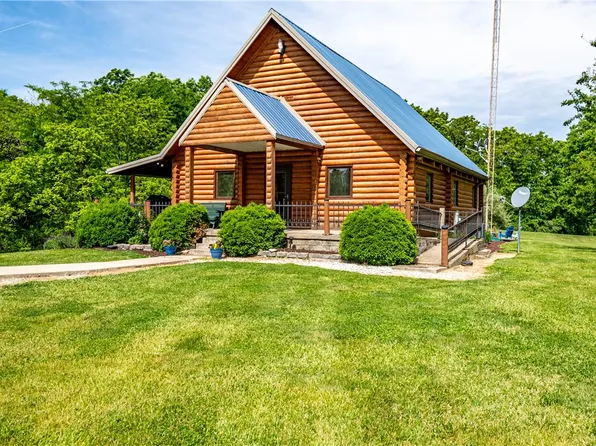 916 Coalshaft Bridge Rd, Sullivan, IL 61951