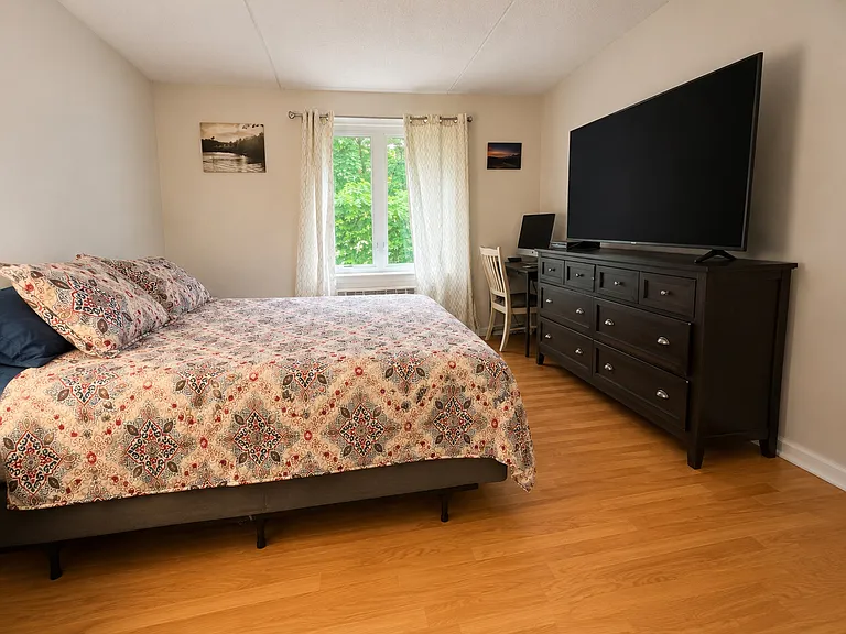 366 Quincy Ave #202 — Photo 6