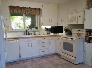 3220 Raleighwood Ave, Springfield, OR 97477