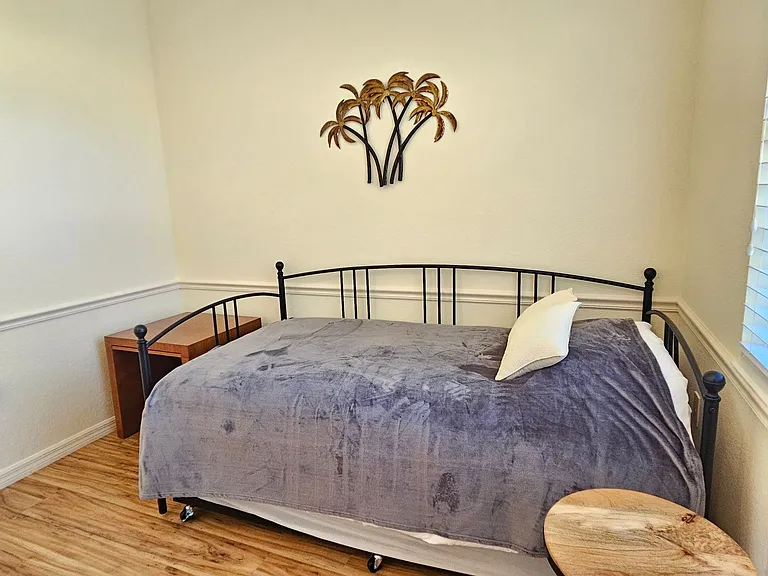 133 Treviso Ct — Photo 31