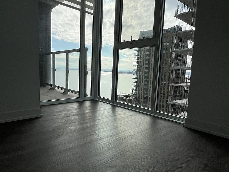 370 Martha St #1608 — Photo 28