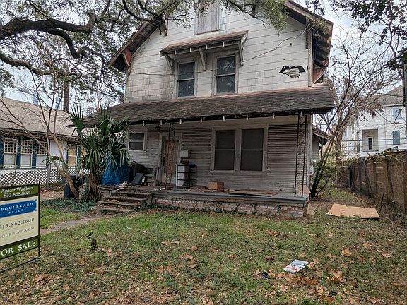 2nd image of 2009 Taft St