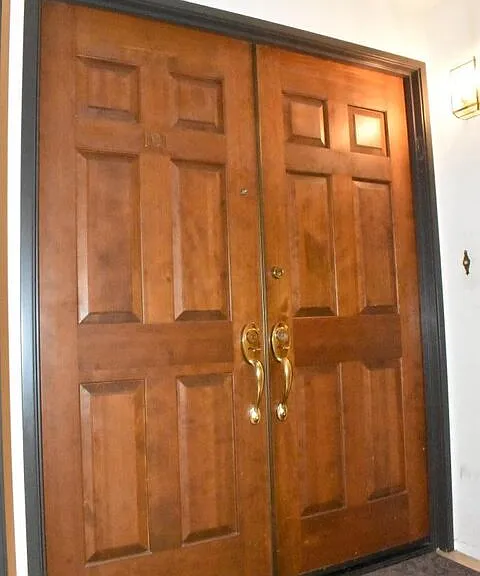 235 S Gale Dr #101 — Photo 2