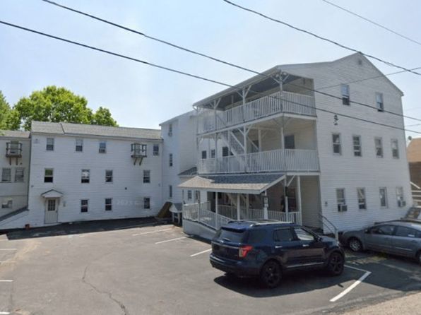 12 Lyman St #10