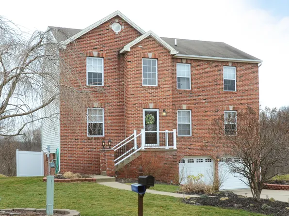 2006 S Trillium Dr, Aliquippa, PA 15001