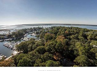 65 Sparwheel Ln, Hilton Head Island, SC 29926