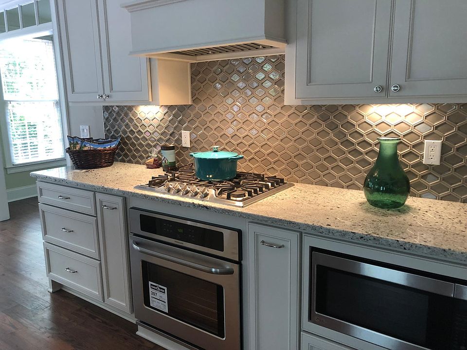 2nd image of 4326 Park Royal Dr