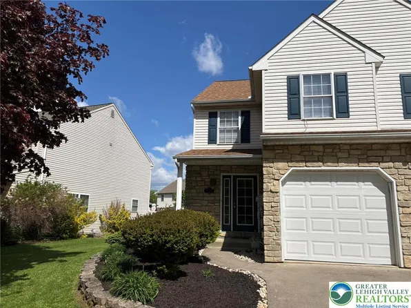 1769 Pinewind Dr, Alburtis, PA 18011