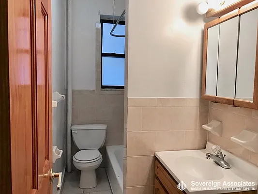 Rented by Sovereign Associates | media 16